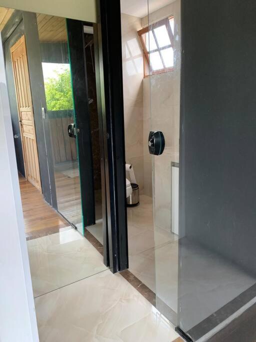 Suite Com Hidro No Centro Balneário Camboriú Εξωτερικό φωτογραφία